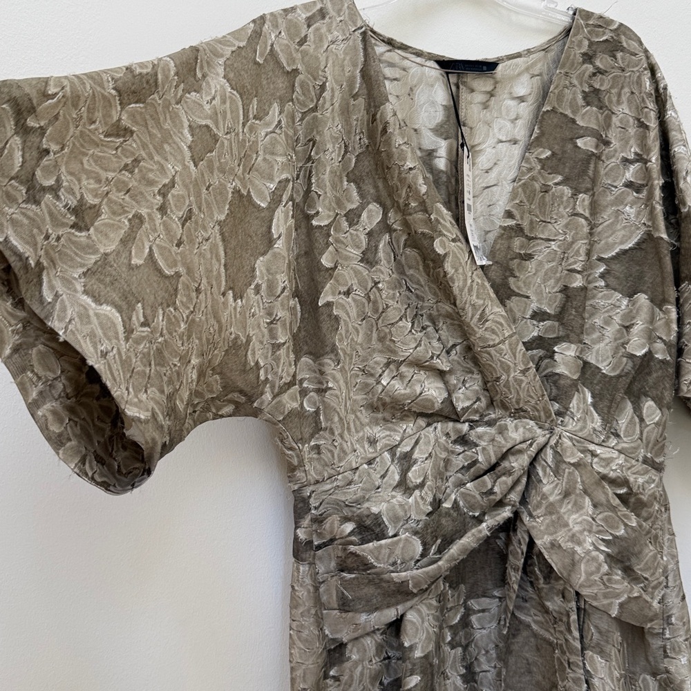 Zara NWT Floral Jacquard Textured Midi Dress - Picture 6 of 11